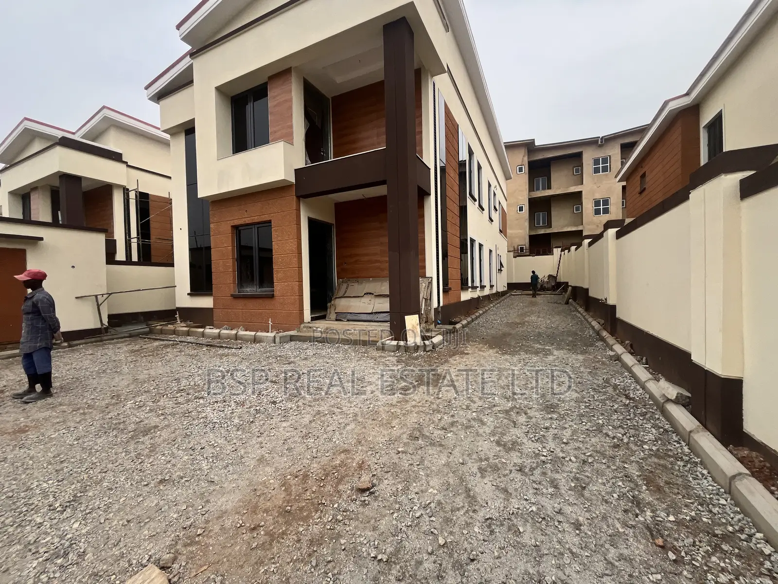 4bdrm Duplex in Life Camp for sale in Life Camp