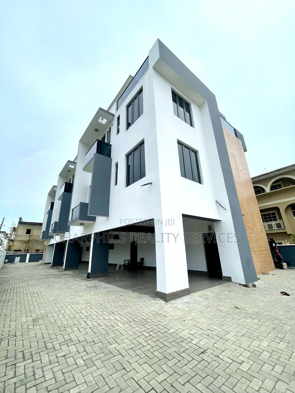 5bdrm Duplex in Ajah for sale in Ajah