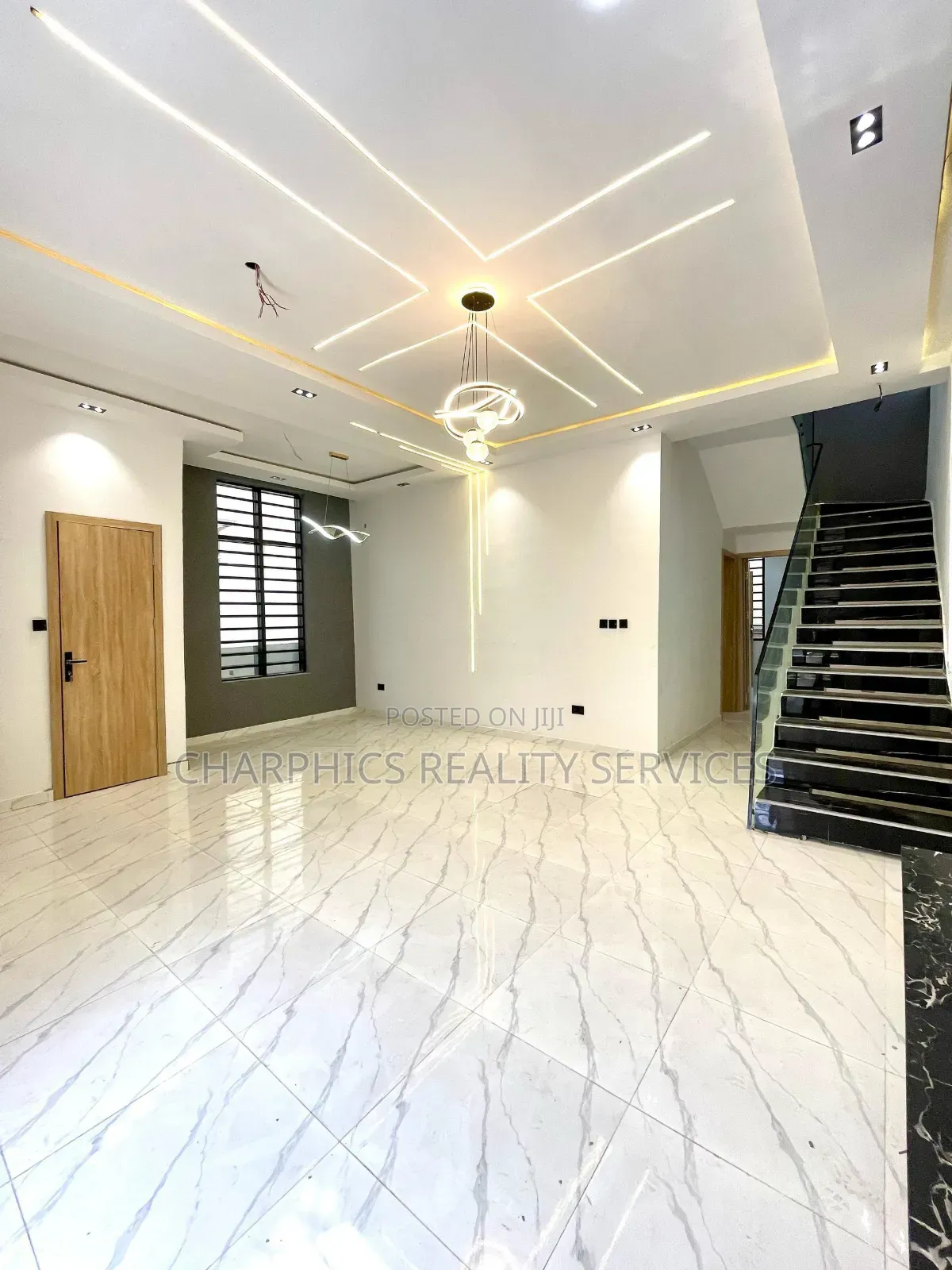 4bdrm Duplex in Ikota for sale in Ikota