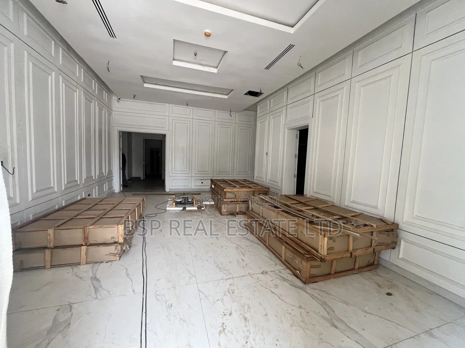 9bdrm Mansion in Maitama for sale in Maitama