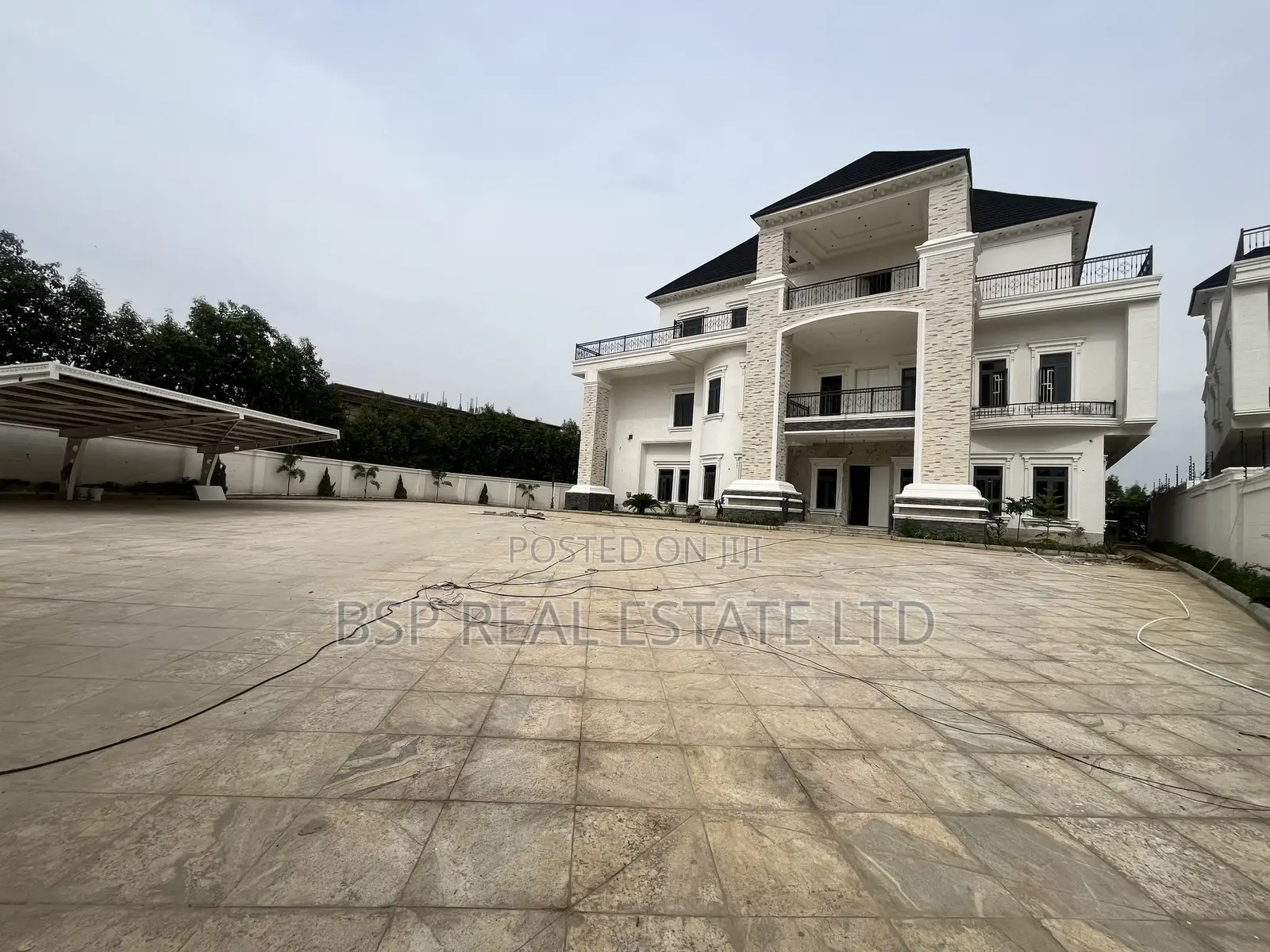 9bdrm Mansion in Maitama for sale in Maitama