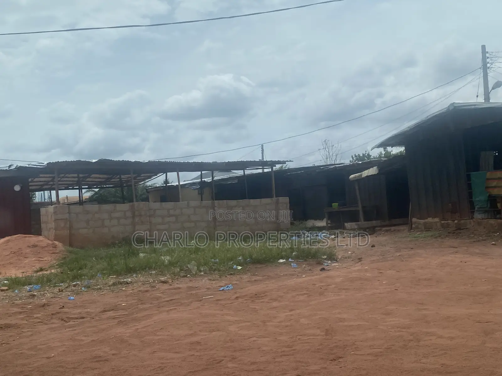 Genuine 200ft by 200ft(4plots) on a Tarred Road in Ugbor in Benin City