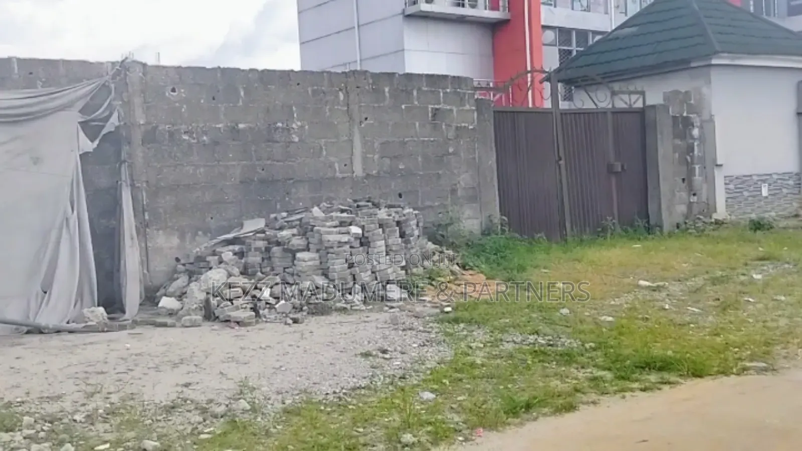 For Sale: 13 Plots Stadium Rd / Rumuola Link Road Ph in Port-Harcourt
