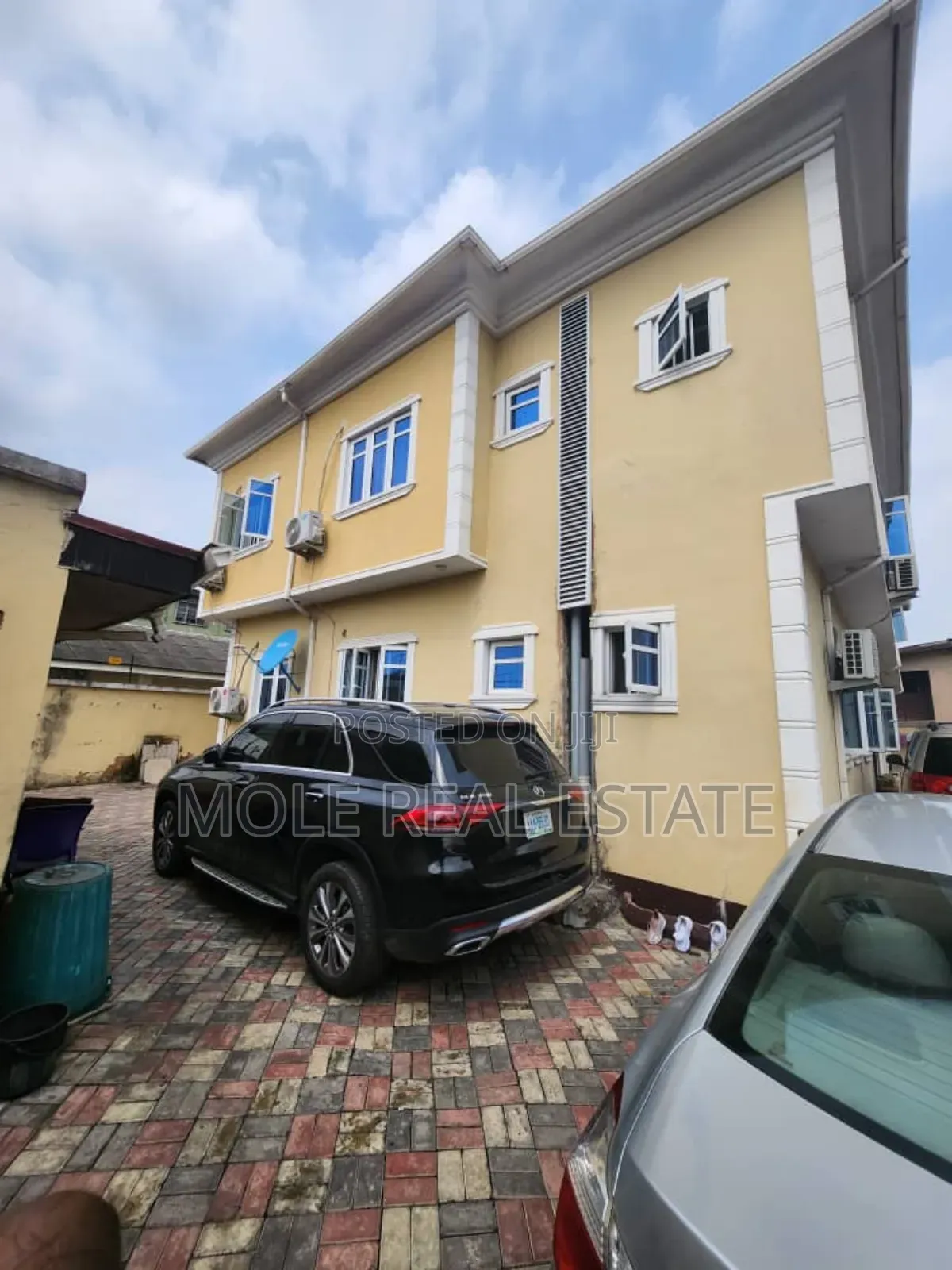 Furnished 4bdrm Block of Flats in Randle Avenue Surulere for sale in Surulere