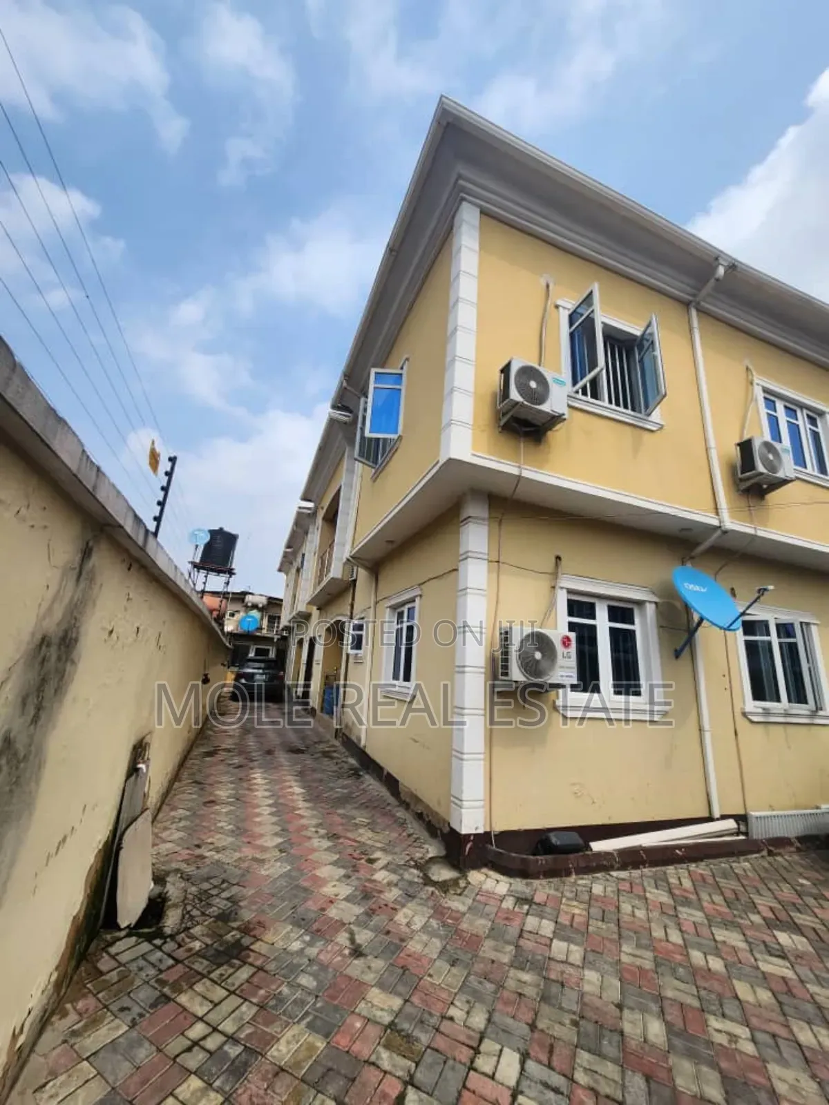 Furnished 4bdrm Block of Flats in Randle Avenue Surulere for sale in Surulere