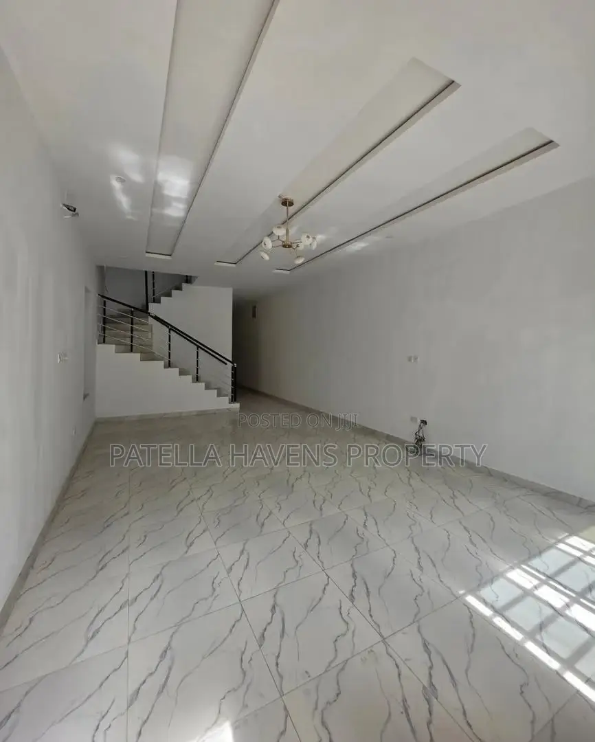 4bdrm Duplex in Lekki for sale in Lekki