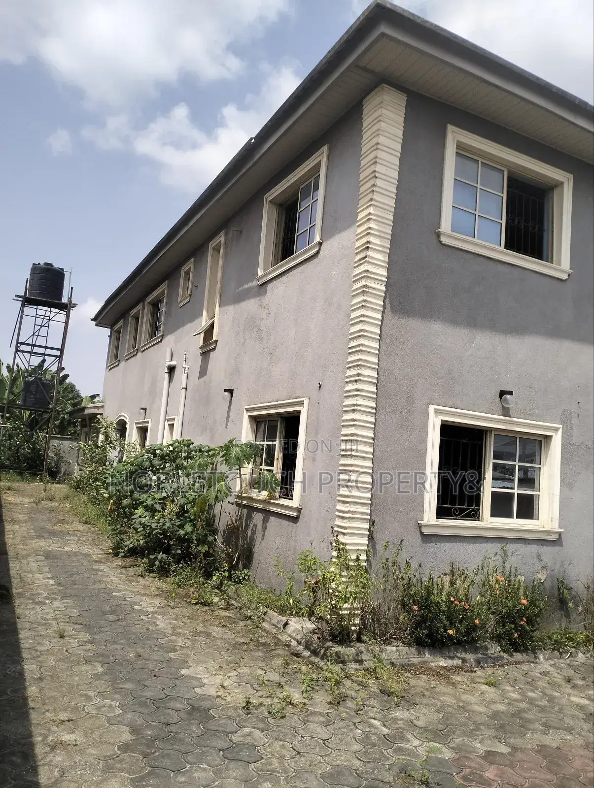 6bdrm Duplex in Victory Estate, for sale in Iba / Ojo