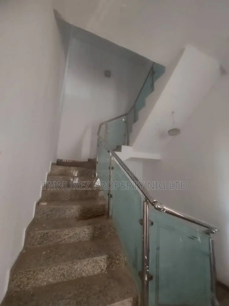 Studio Apartment in Lekki Conseevation, Chevron for rent in Chevron