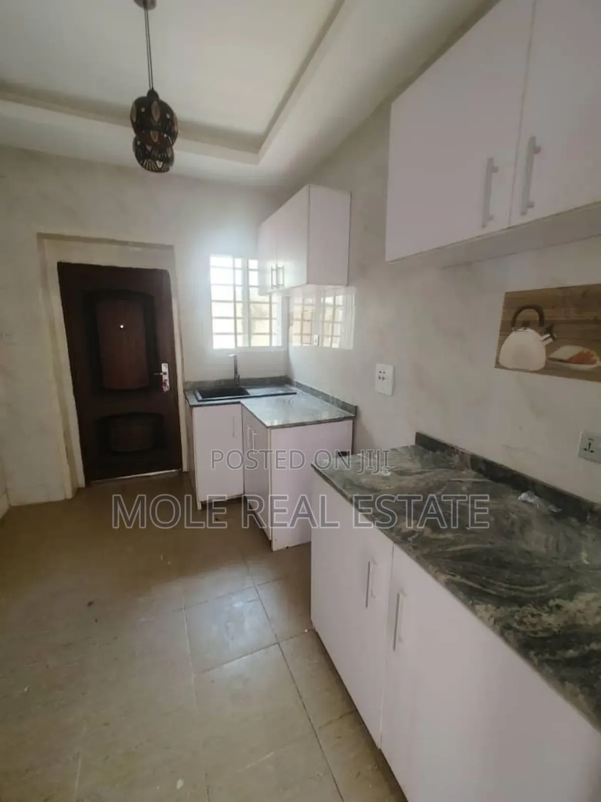3bdrm Block of Flats in Gowon Estate, Egbeda / Egbeda for sale in Egbeda / Egbeda