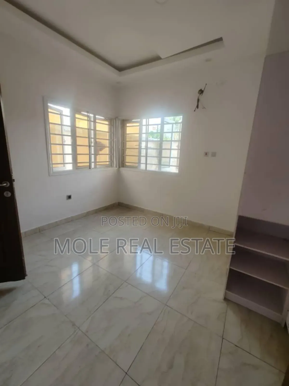3bdrm Block of Flats in Diamond Estate, Ifako-Ijaiye for sale in Ifako-Ijaiye