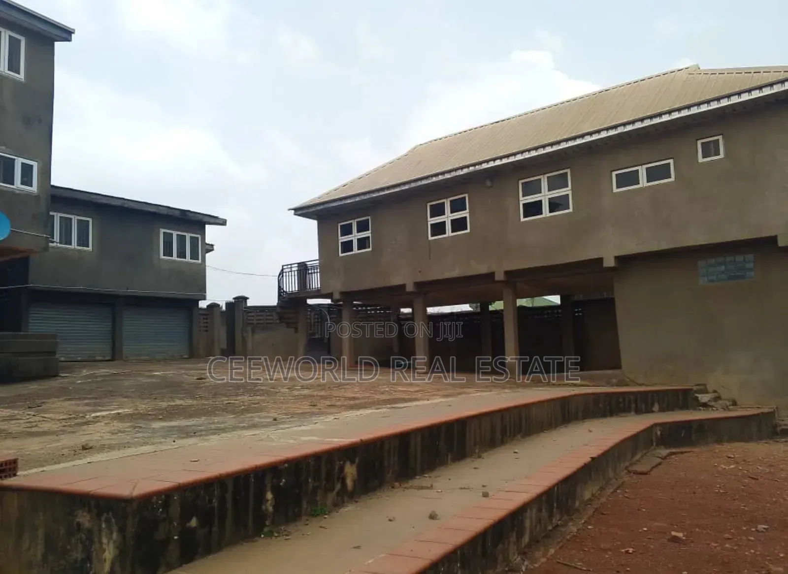 Over 4700sqm Warehouse Available for Sale in Alakia