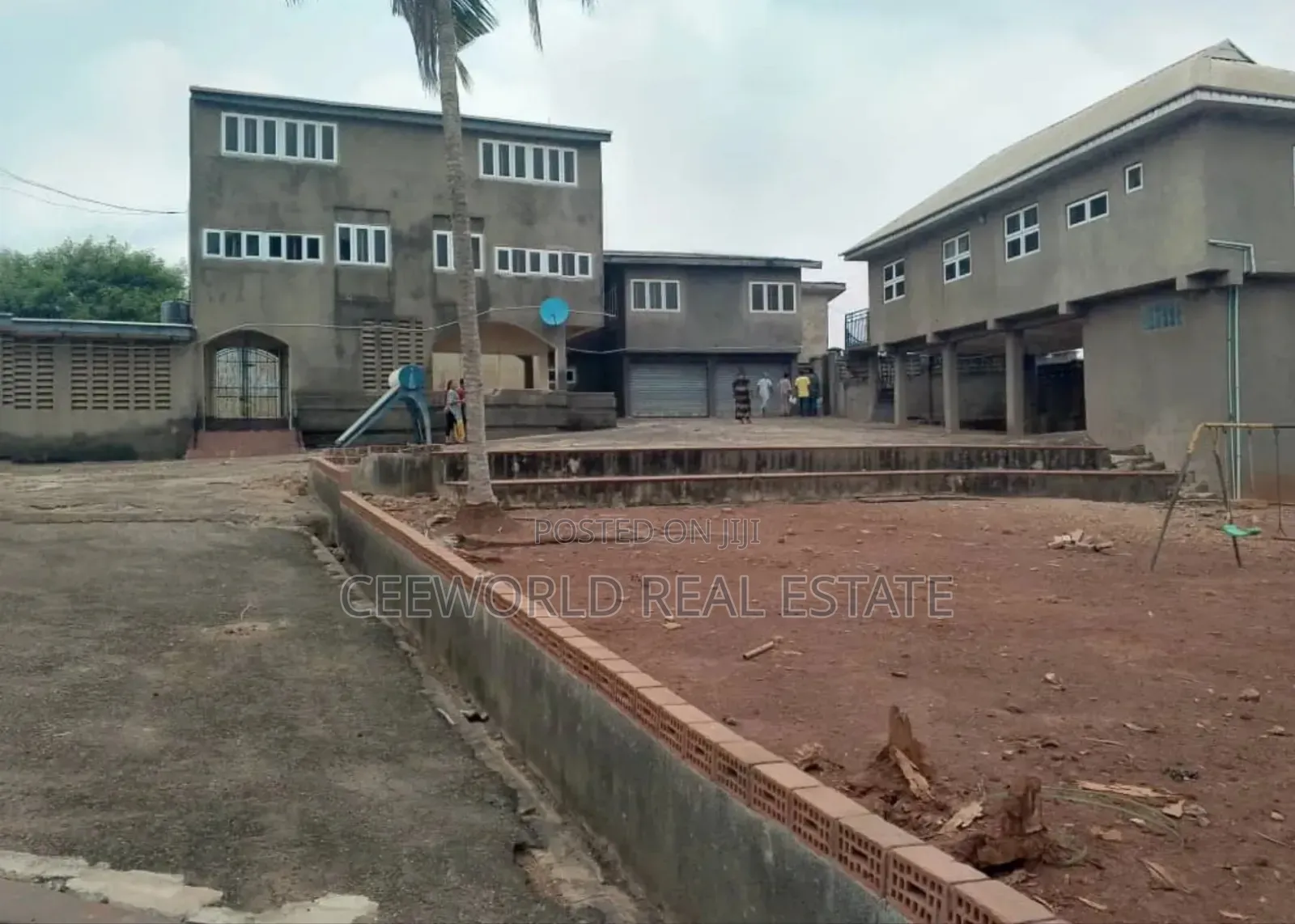 Over 4700sqm Warehouse Available for Sale in Alakia