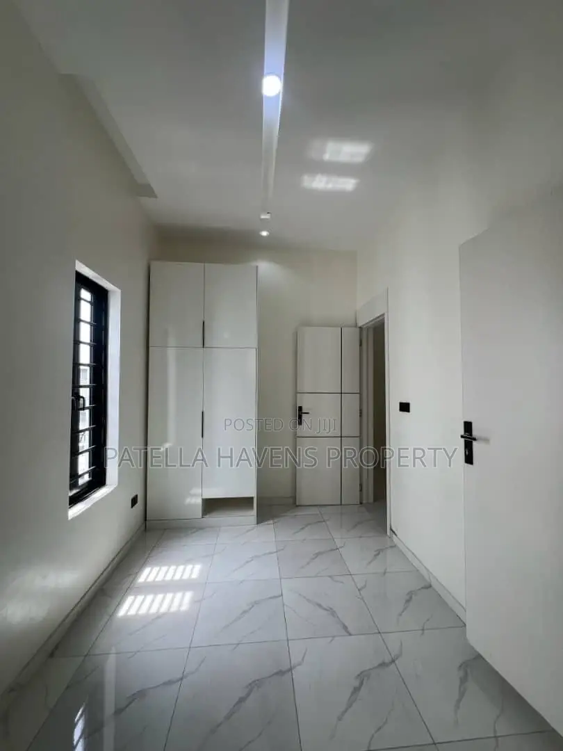 Beautifully Finished 4 Bedroom Duplex With Bq in Ajah