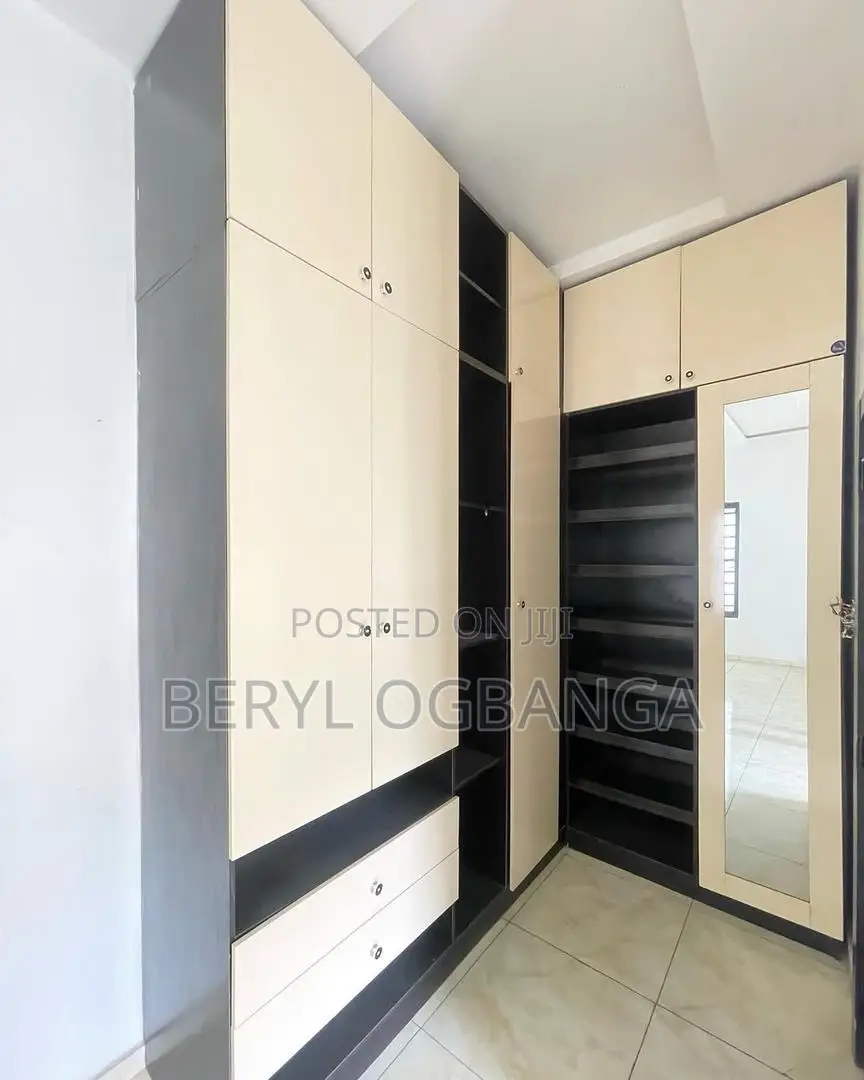 4bdrm Duplex in Lekki Phase 2 for rent in Lekki Phase 2