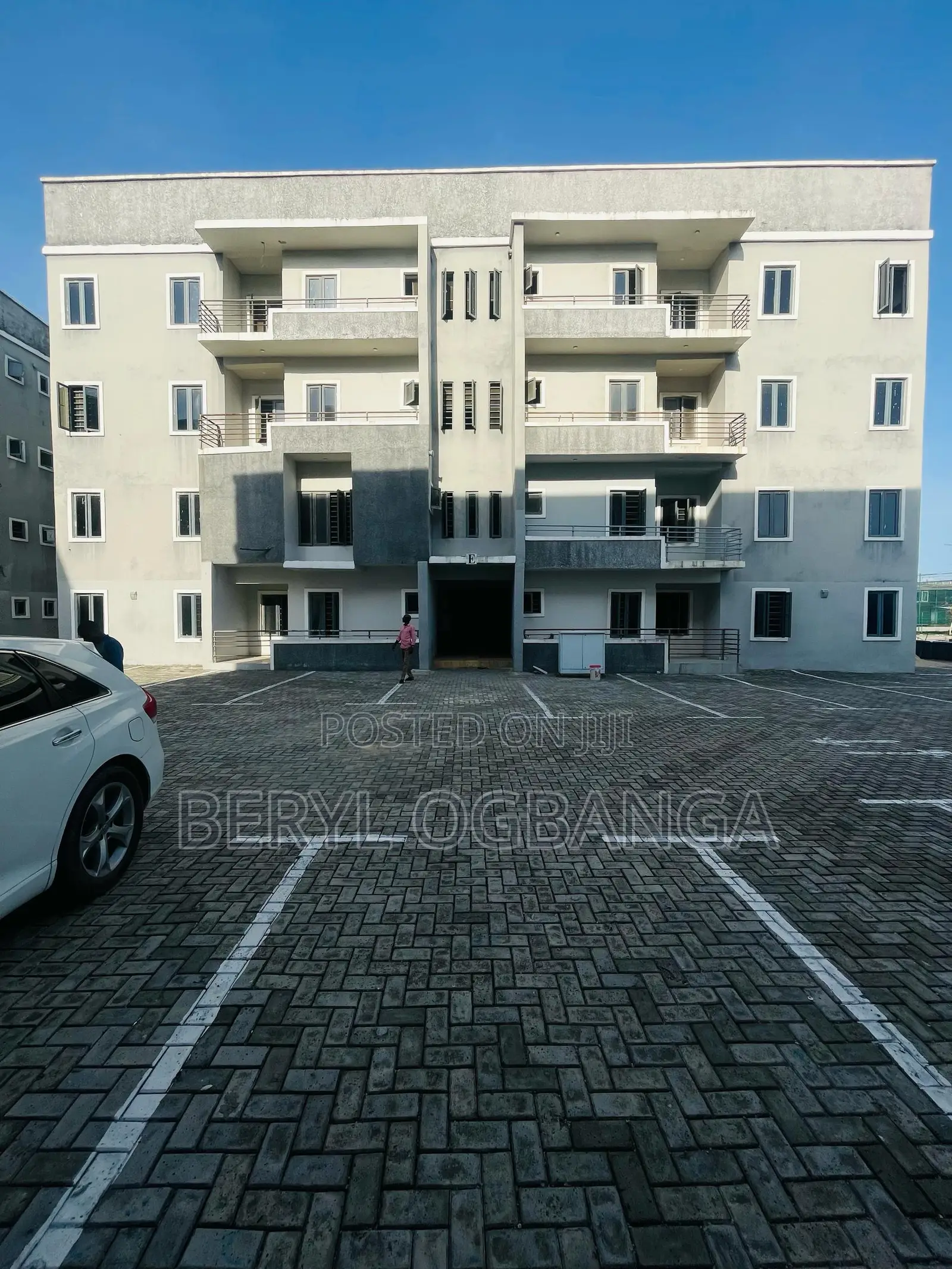 3bdrm Apartment in Lekki Phase 2 for rent in Lekki Phase 2