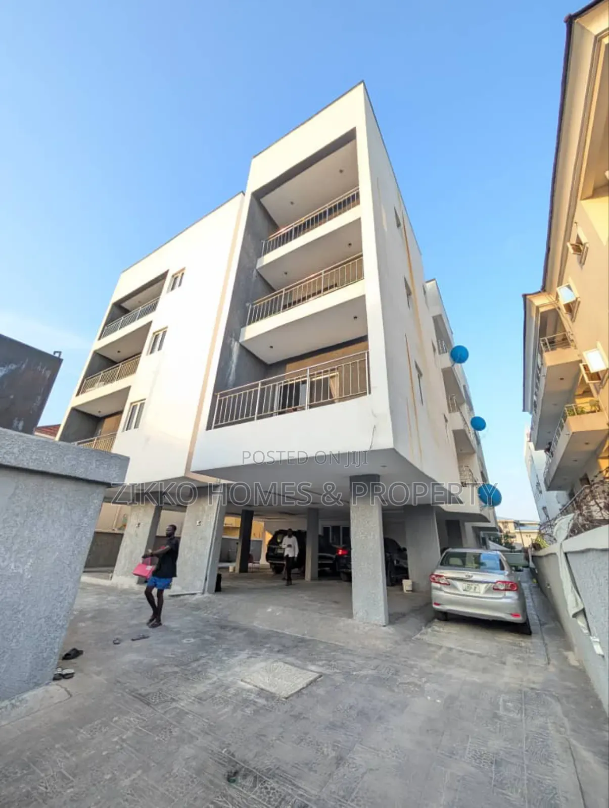 3bdrm Apartment in Chevron Drive, Lekki for sale in Lekki