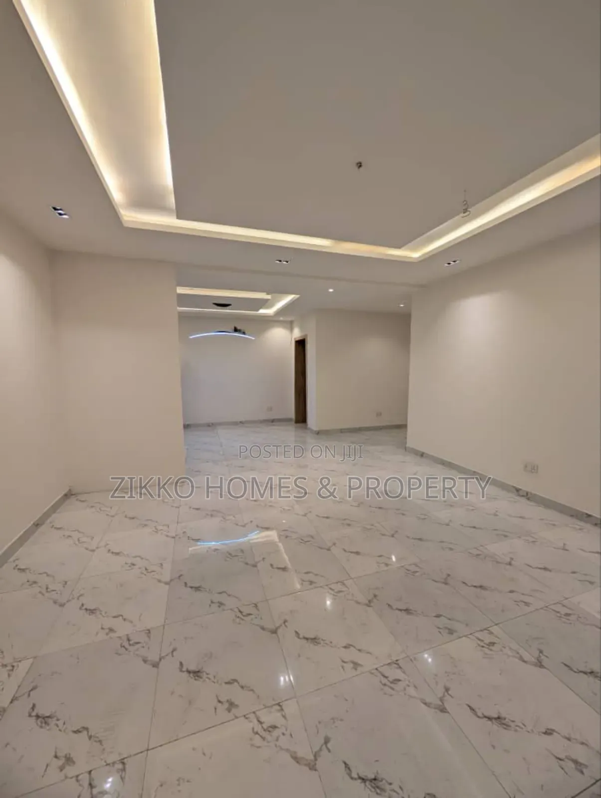 3bdrm Apartment in Chevron Drive, Lekki for sale in Lekki