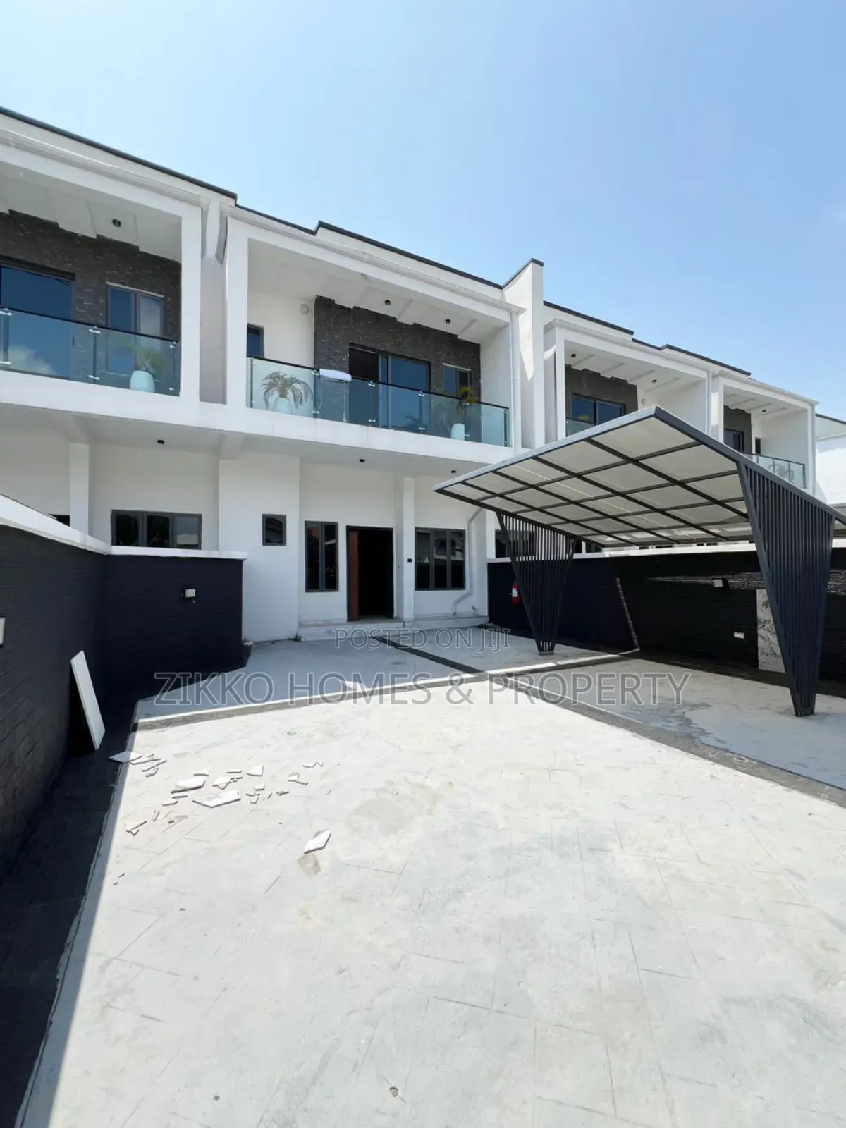4bdrm Townhouse/Terrace in Harris Drive, Lekki for sale in Lekki
