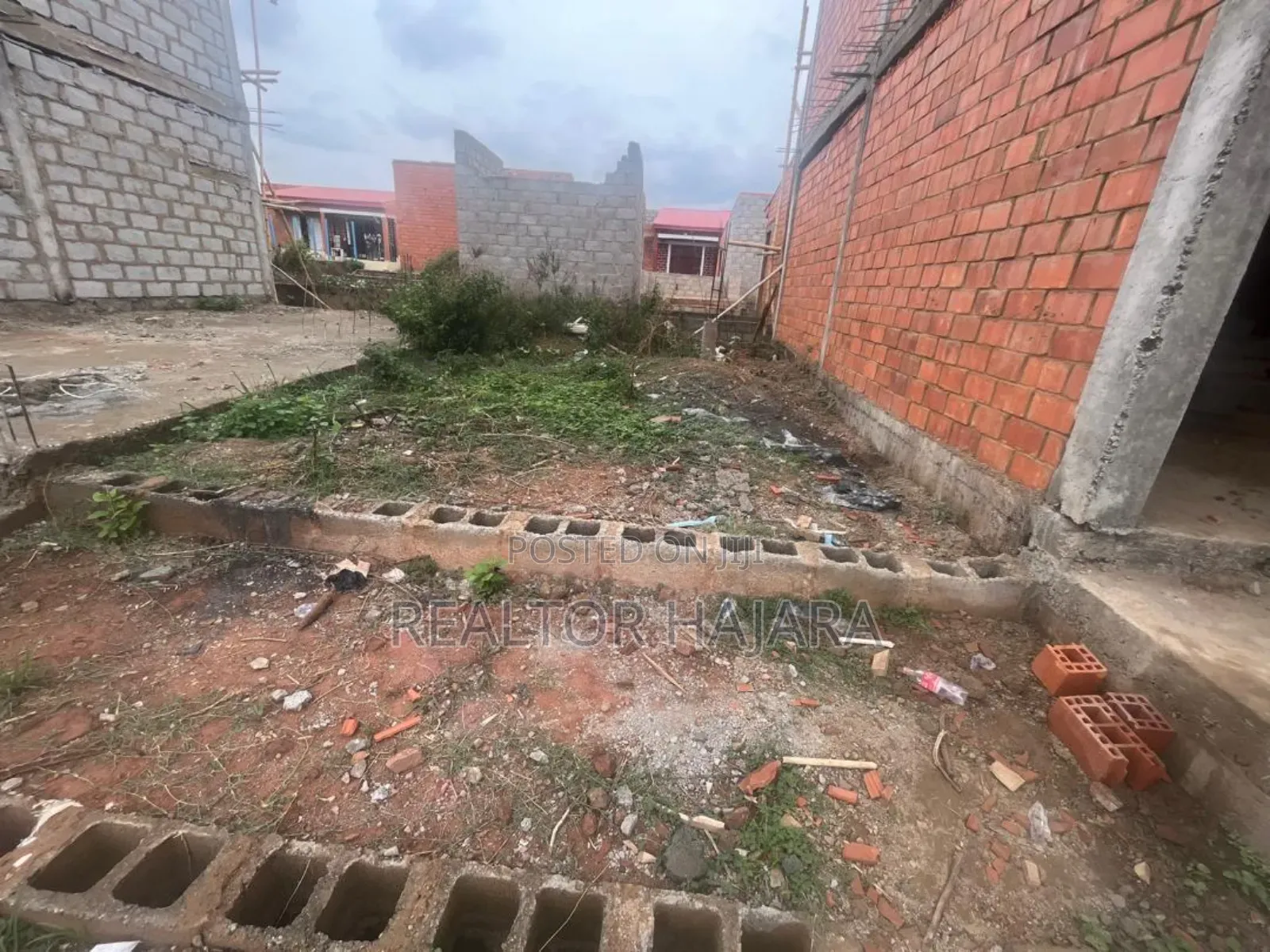 Warehouse Plot for Sale at Building Material Market Kubwa in Kubwa