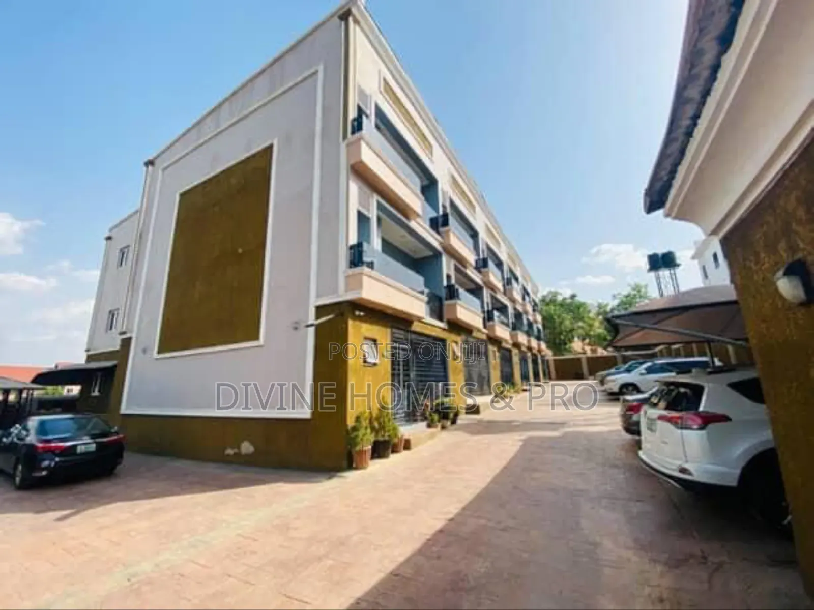 4bdrm Duplex in Kaura for sale in Kaura