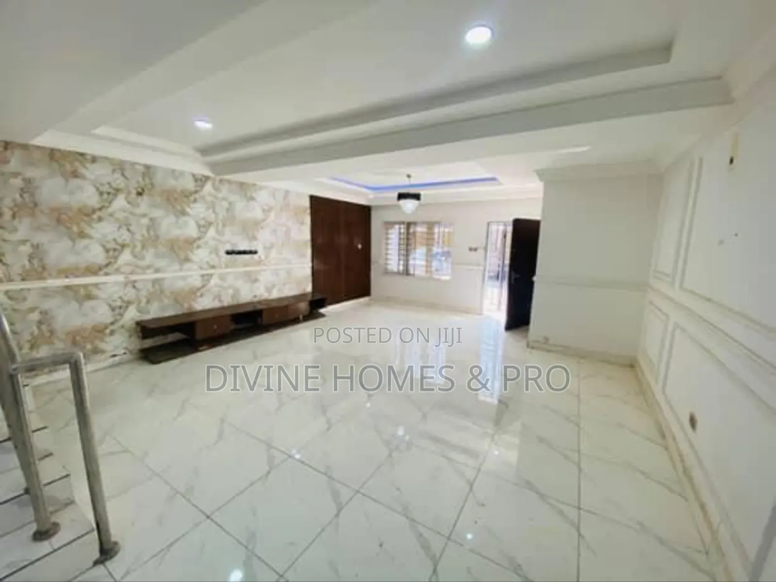 4bdrm Duplex in Kaura for sale in Kaura
