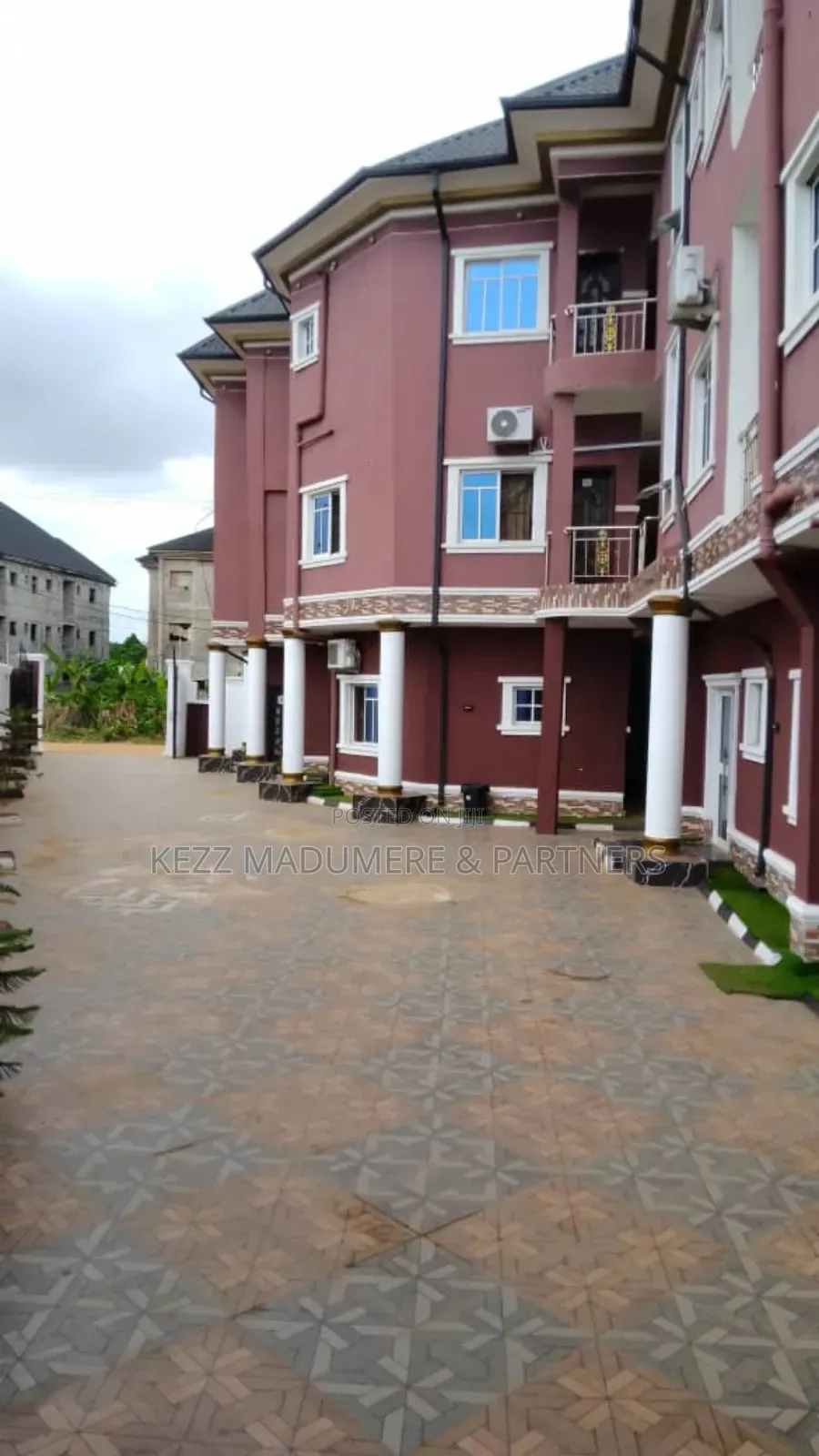 For Sale : 37 Rooms Hotel in Owerri , Imo State in Owerri