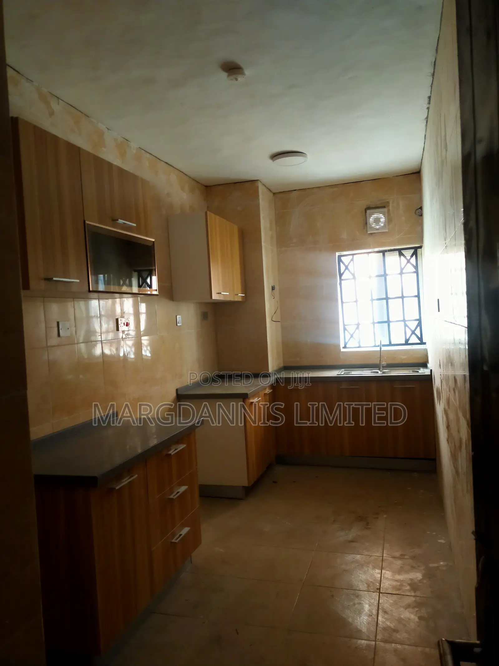 2bdrm Block of Flats in Fashola Estate, Ibeshe / Ikorodu for rent in Ibeshe / Ikorodu