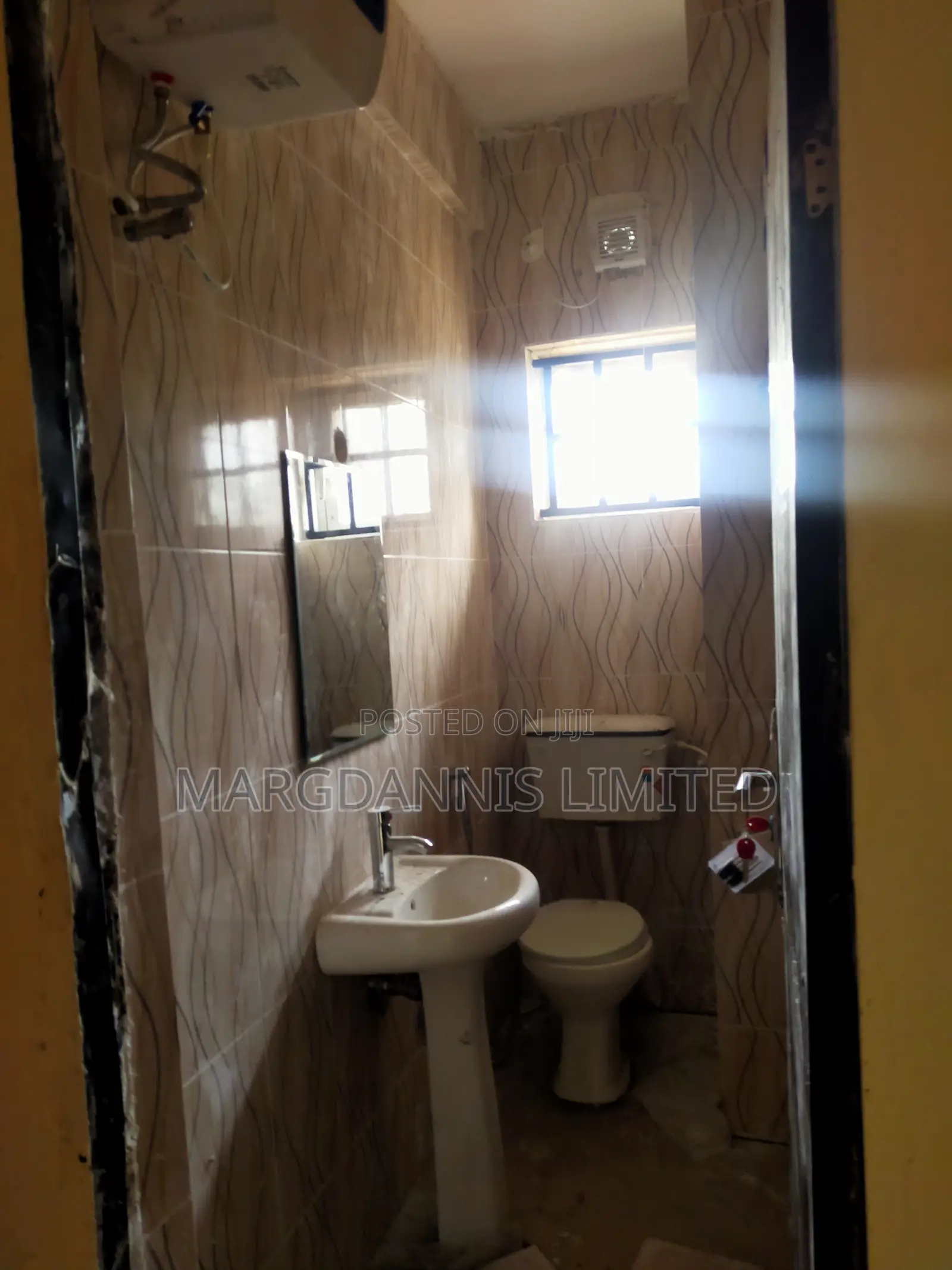 2bdrm Block of Flats in Fashola Estate, Ibeshe / Ikorodu for rent in Ibeshe / Ikorodu