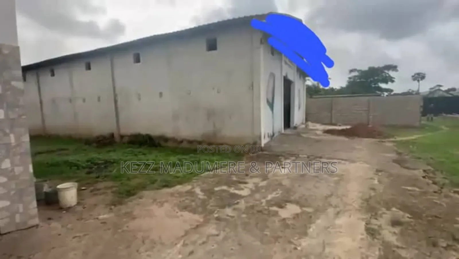 For Sale: Large Size 2 No's Warehouse on 6 Plots in Owerri. in Owerri