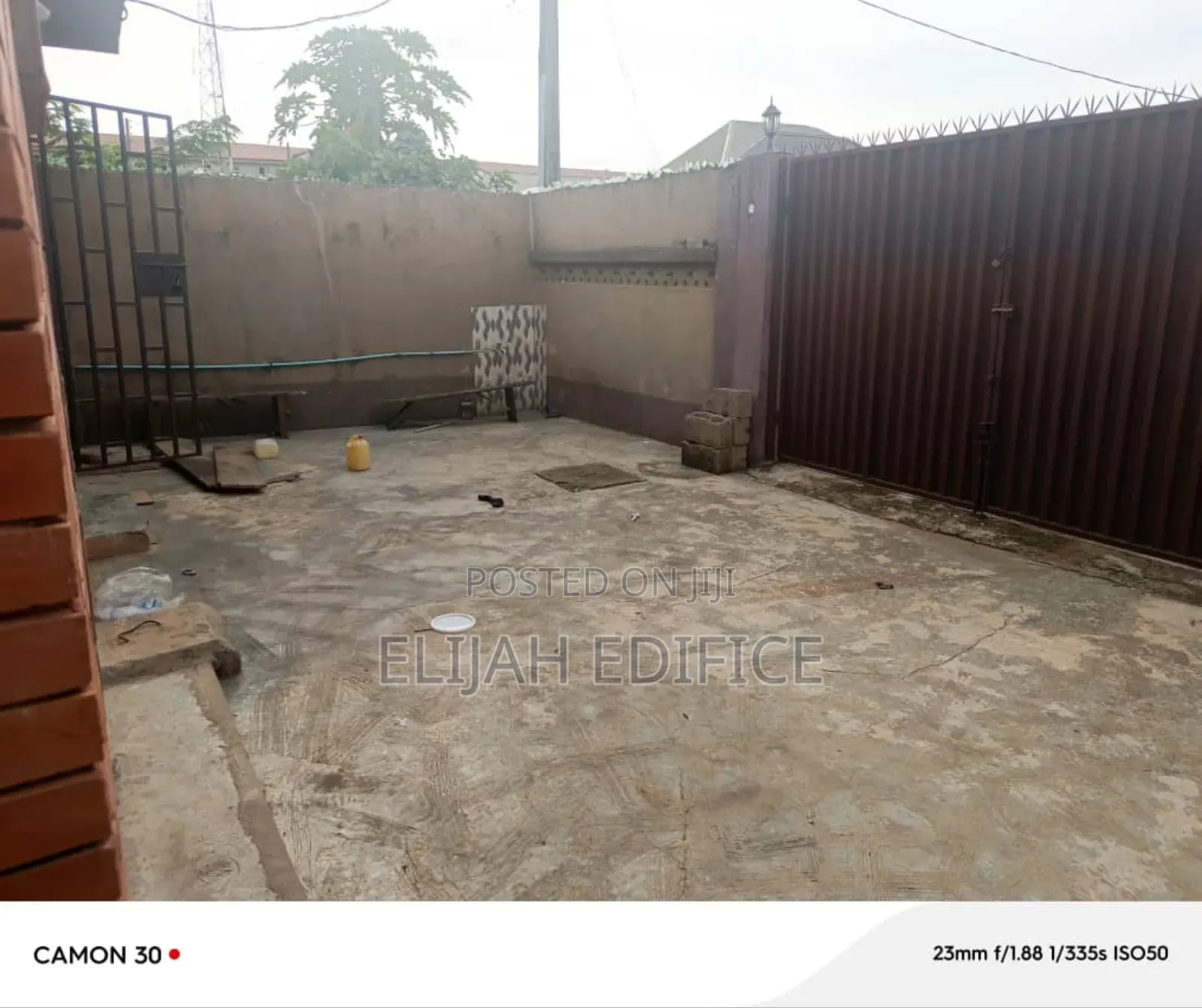 3bdrm Bungalow in Toll Gate, Ifako-Ijaiye for sale in Ifako-Ijaiye