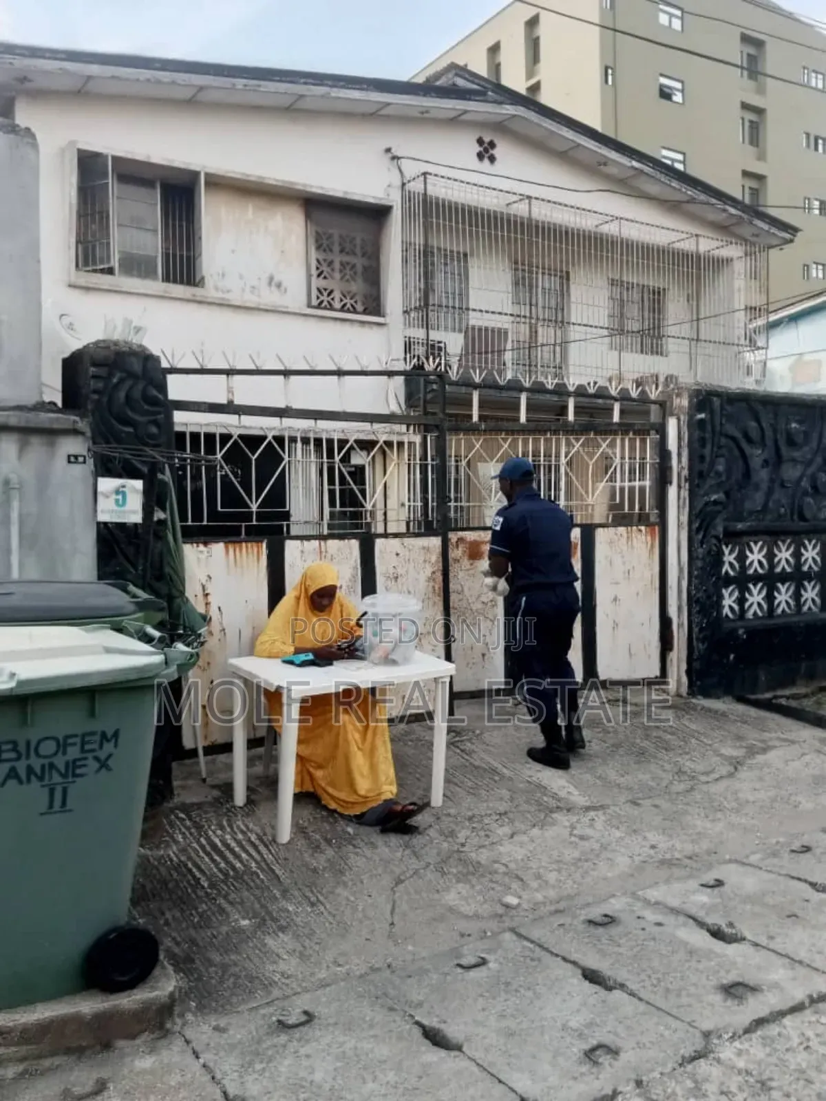 4bdrm Block of Flats in Adenyi Jones Ikeja for sale in Adeniyi Jones