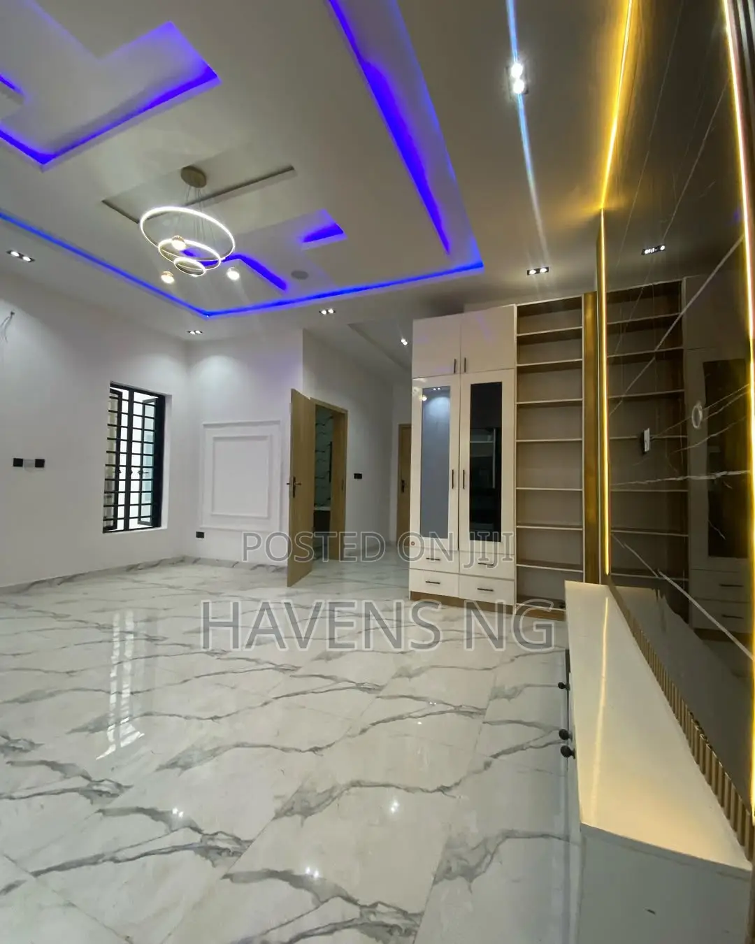 5bdrm Duplex in Lekki Phase 2 for sale in Lekki Phase 2