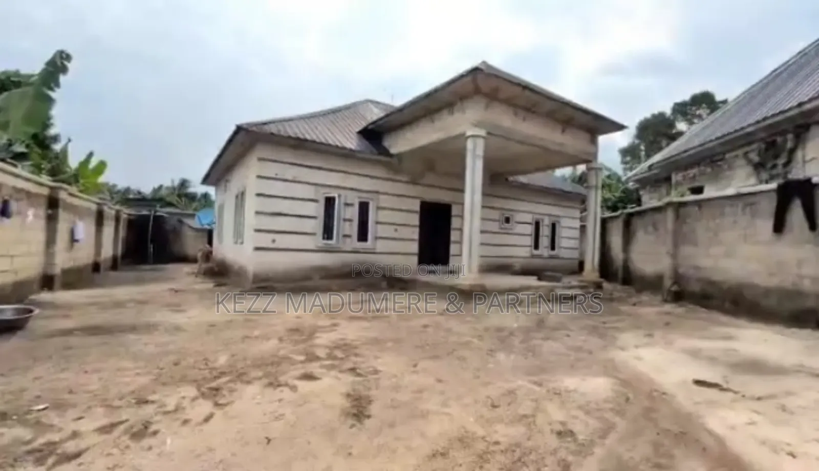 3bdrm Bungalow in Shelter Afrique Ext for sale in Uyo