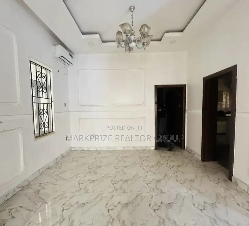 5bdrm Duplex in Ikeja Gra Lagos for sale in Ikeja GRA