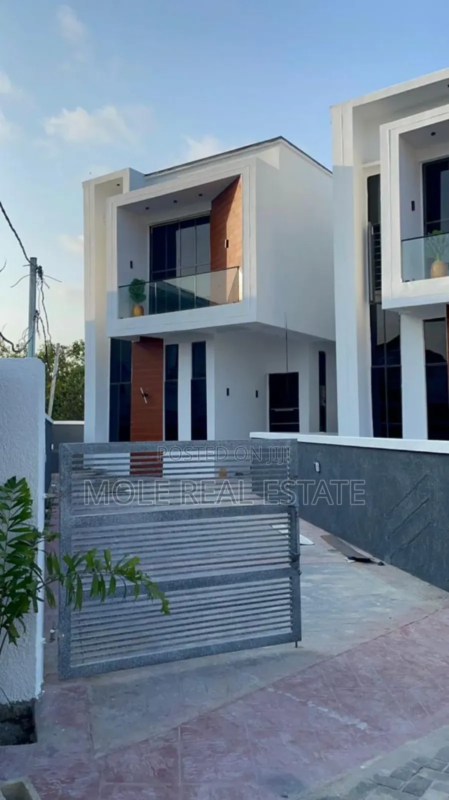Furnished 4bdrm Duplex in Signature Estate, Ikota for sale in Ikota