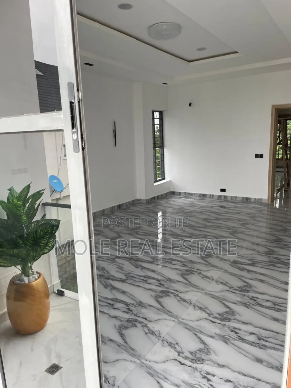 Furnished 4bdrm Duplex in Signature Estate, Ikota for sale in Ikota