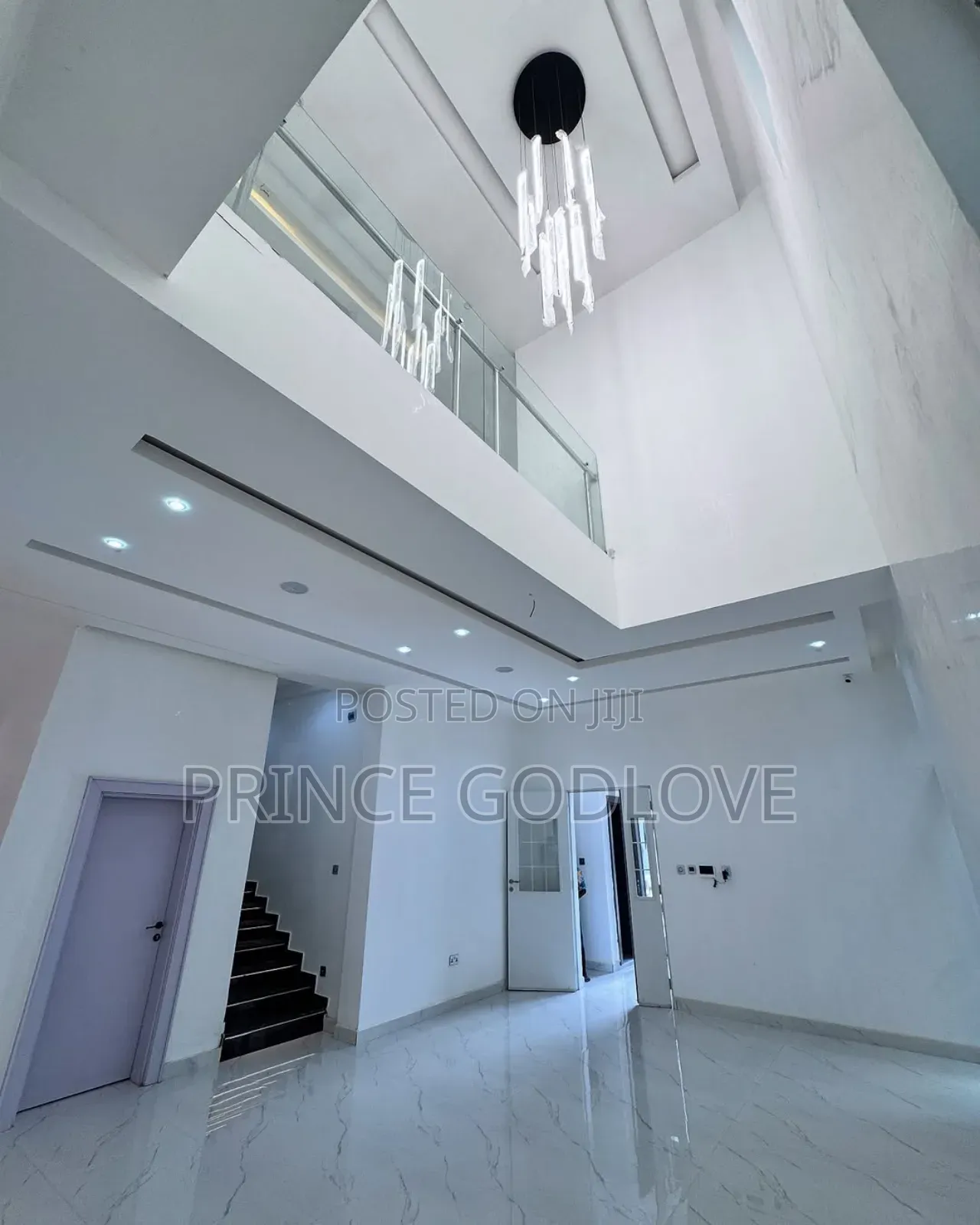 5bdrm Duplex in Apo Resettlement for sale in Apo Resettlement