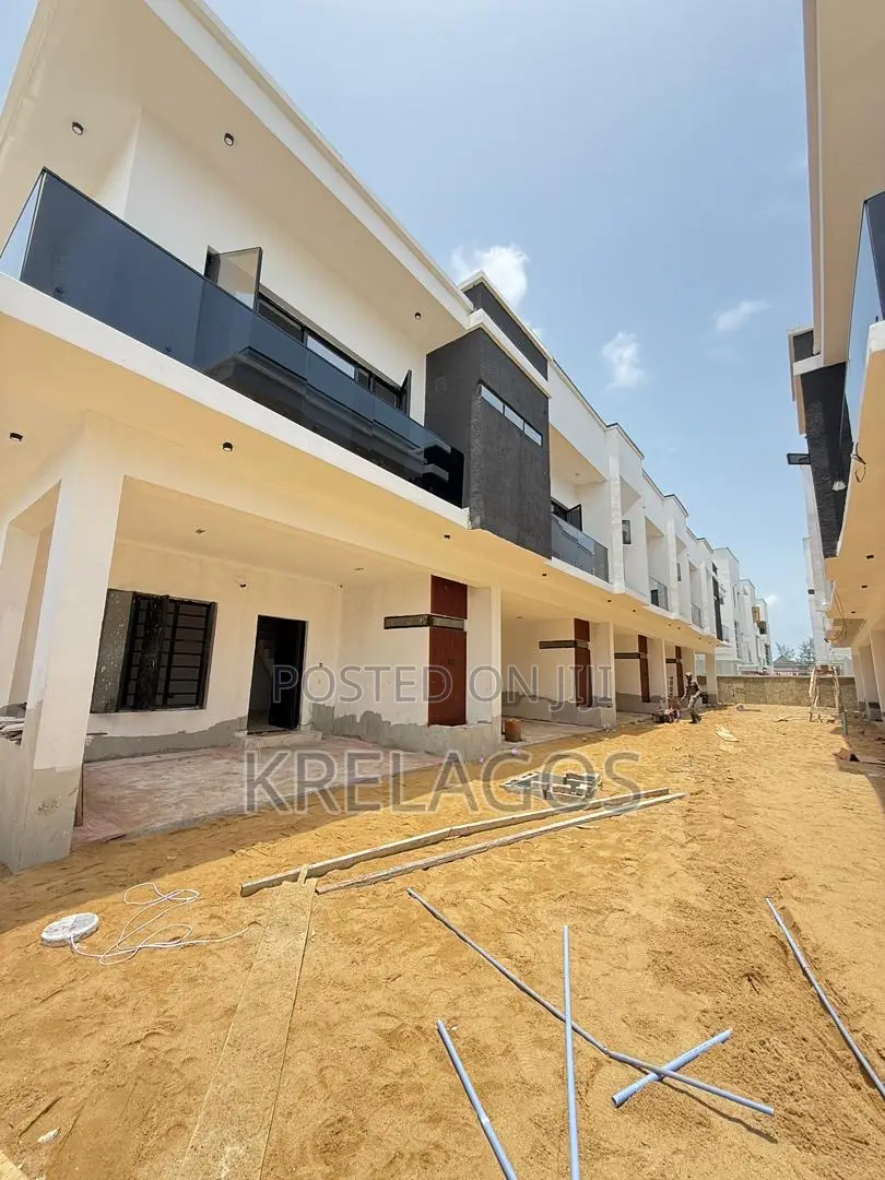 4bdrm Duplex in Ikota for sale in Ikota