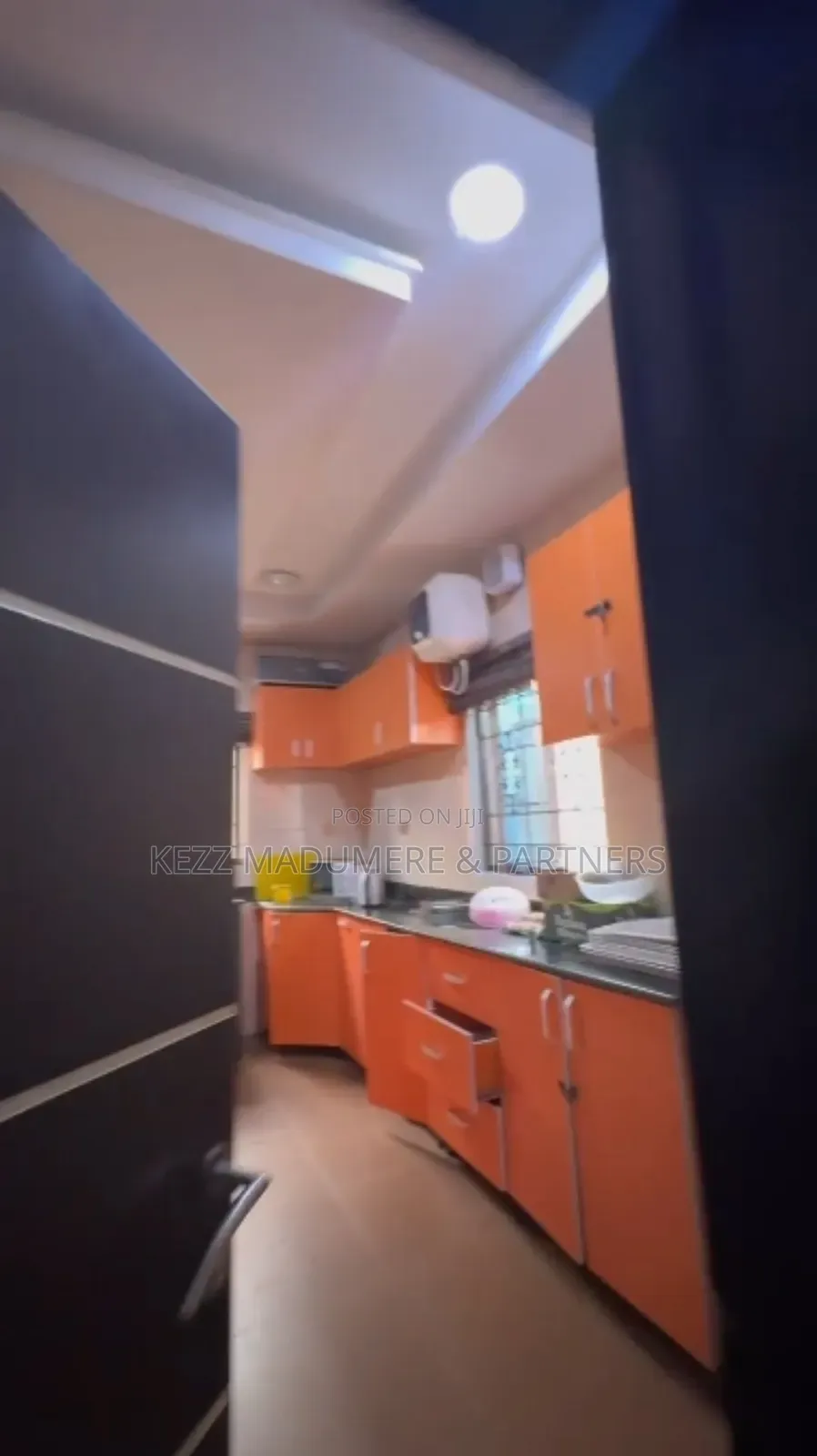 For Sale : Functional 27 Rooms Hotel in Port Harcourt in Elelenwo