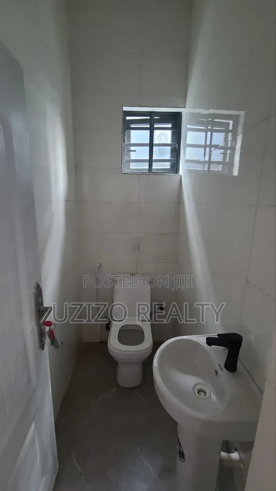 4bdrm Duplex in Beachwood Estate, Bogije for sale in Bogije