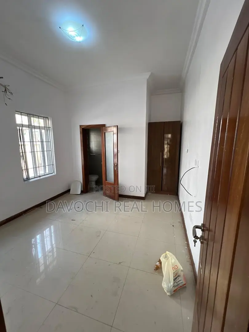 5bdrm Duplex in Lekki Phase1 Right for rent in Lekki Phase 1