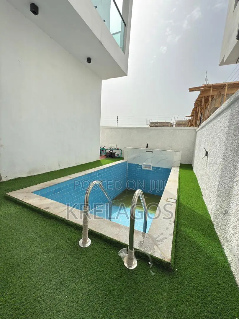 5bdrm Duplex in Ado / Ajah for sale in Ado / Ajah