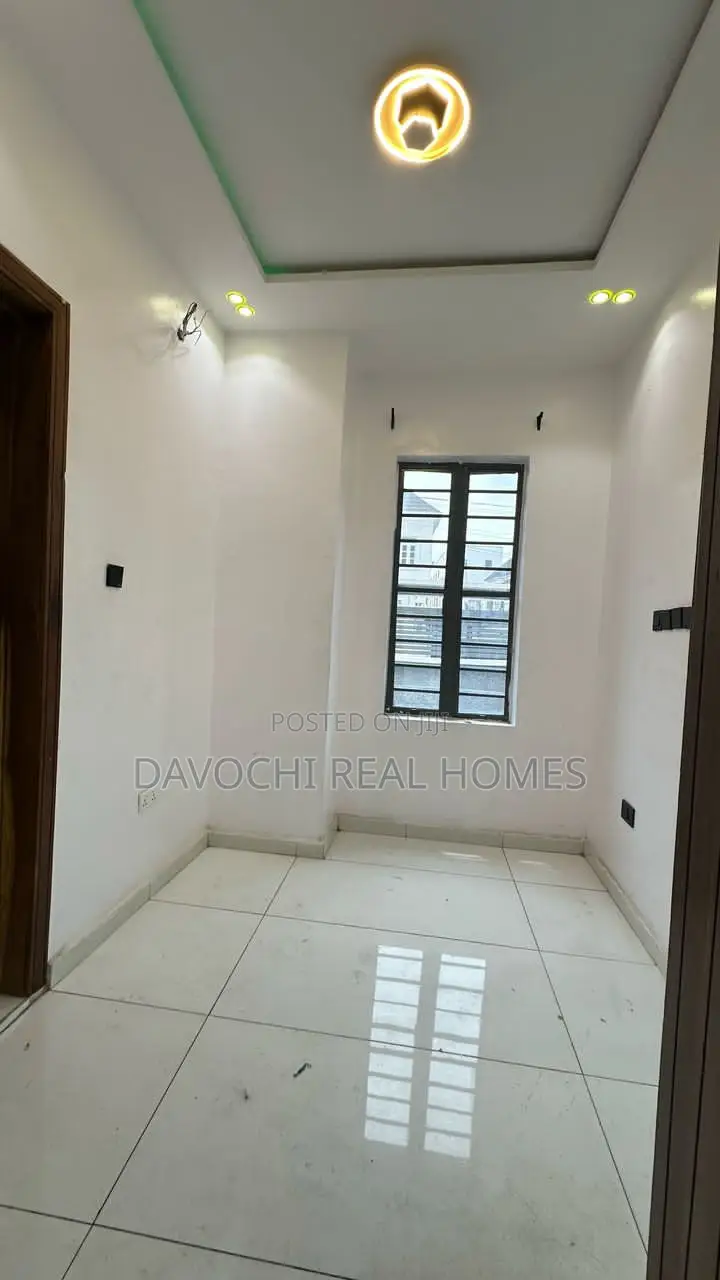 1bdrm Apartment in Osapa London for rent in Osapa london
