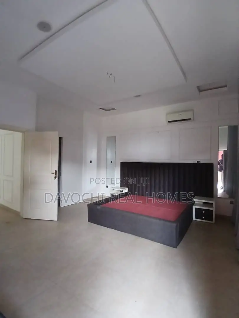 Furnished 3bdrm Duplex in Conservative Road, for rent in Chevron