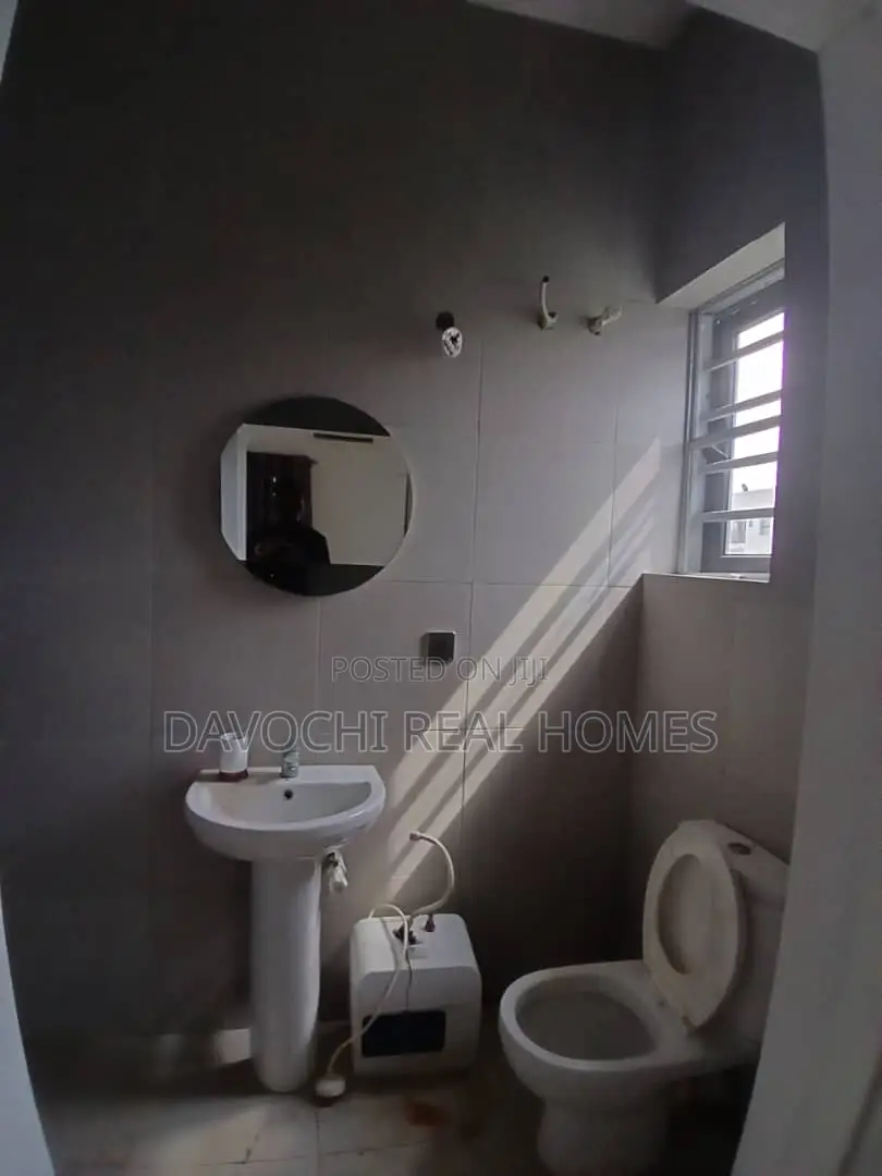 Furnished 3bdrm Duplex in Conservative Road, for rent in Chevron