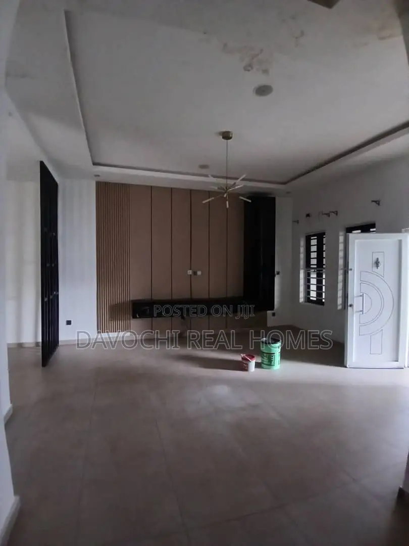 Furnished 3bdrm Duplex in Conservative Road, for rent in Chevron