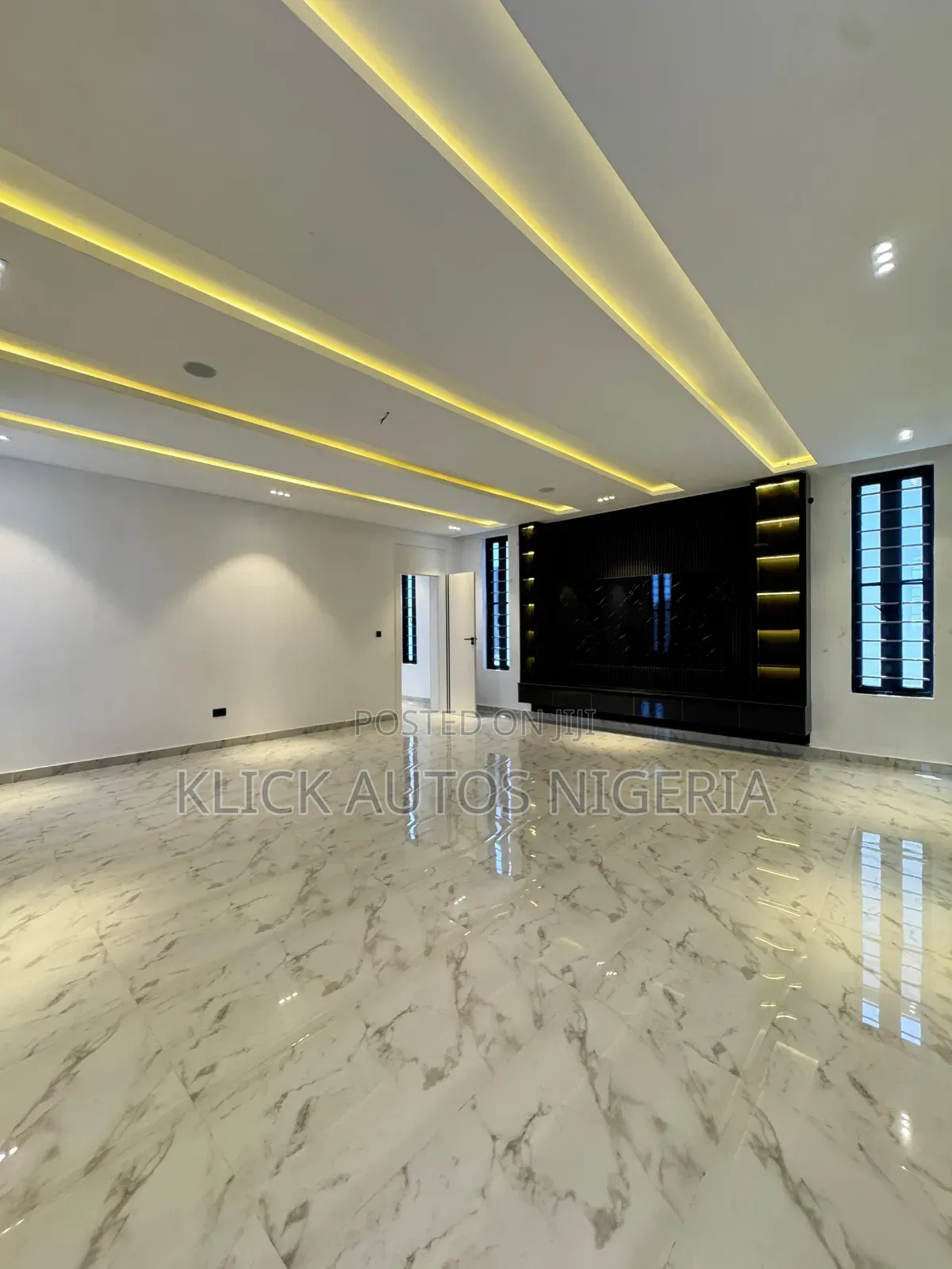 Furnished 5bdrm Duplex in Amen, Idado for sale in Idado