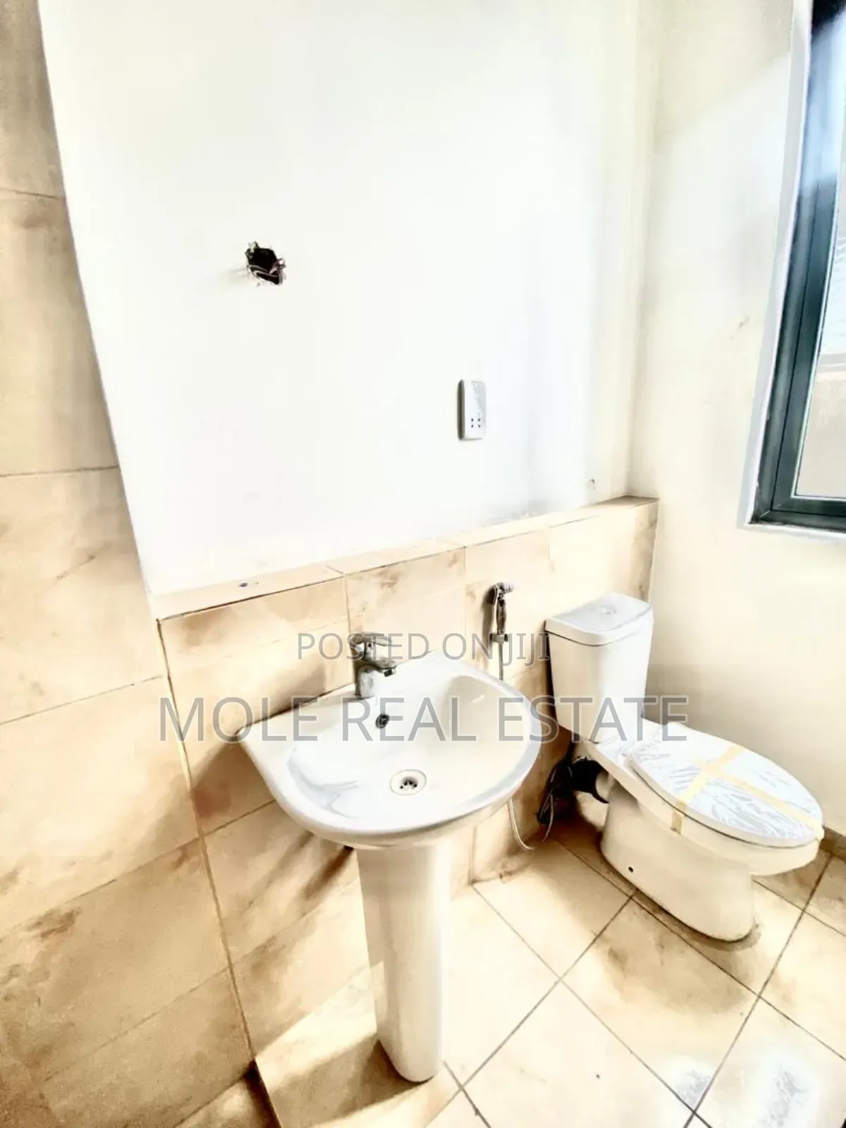 Furnished 2bdrm Apartment in Ajah, Agungi for sale in Agungi