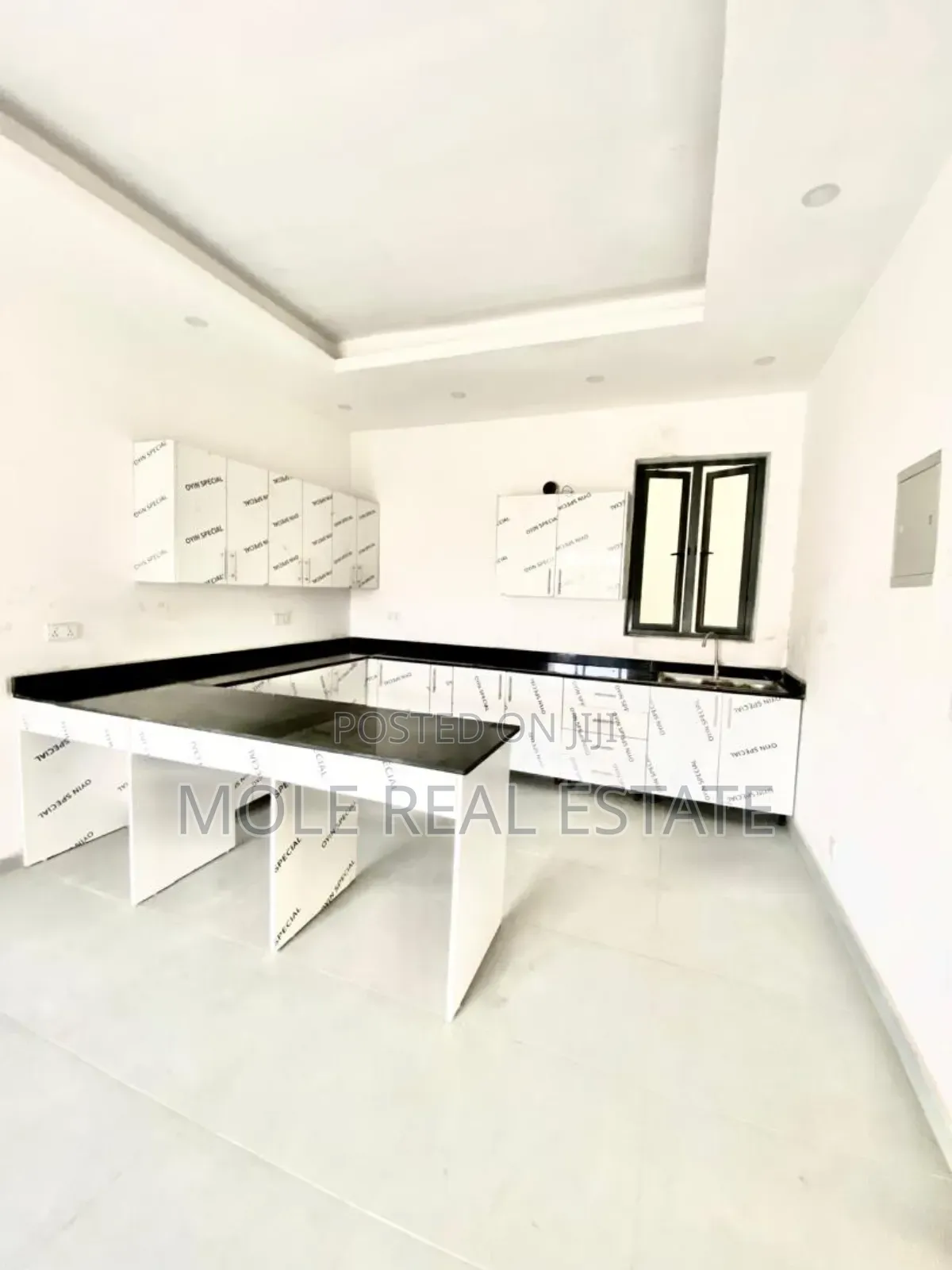 Furnished 2bdrm Apartment in Ajah, Agungi for sale in Agungi