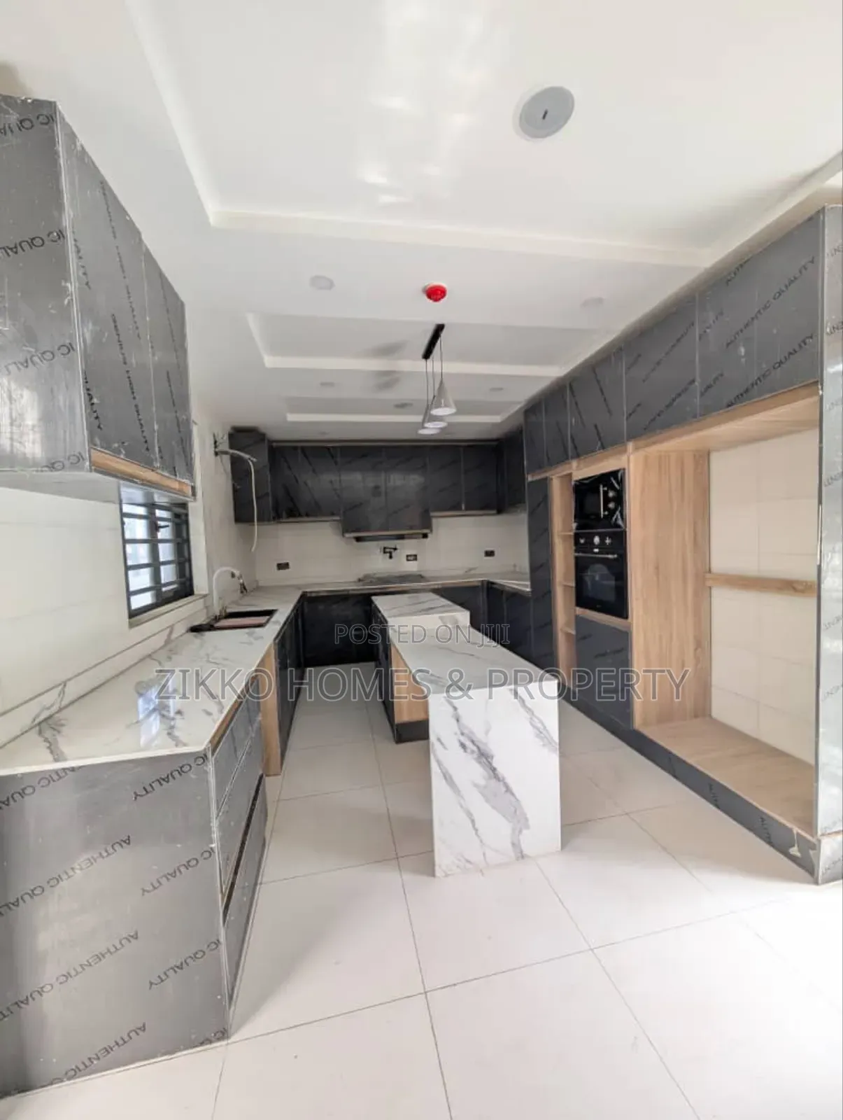 4bdrm Duplex in Orchid Road, Lekki for sale in Lekki